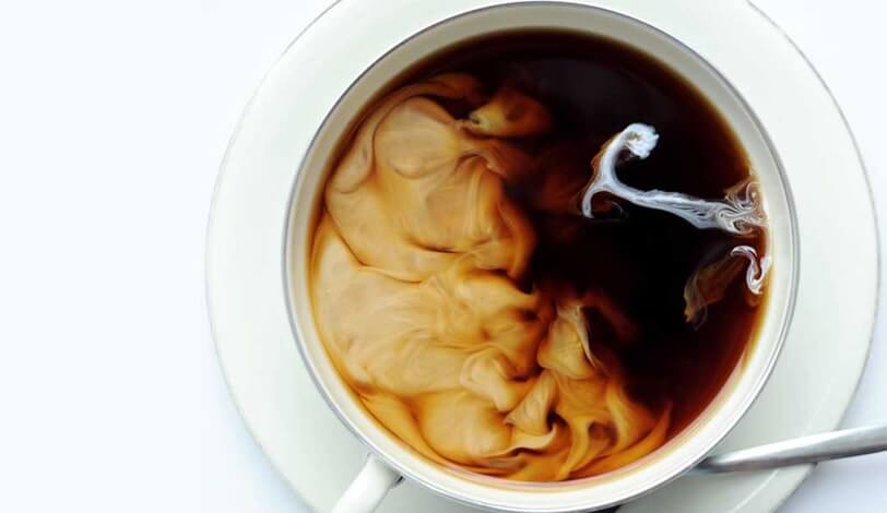 خوردن قهوه با شیر