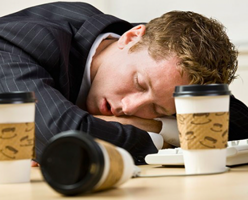 آیا نوشیدن قهوه باعث خواب آلودگی و خستگی می شود